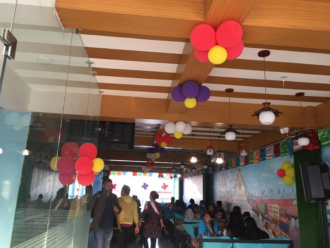 The Burger House And Crunchy Fried Chicken