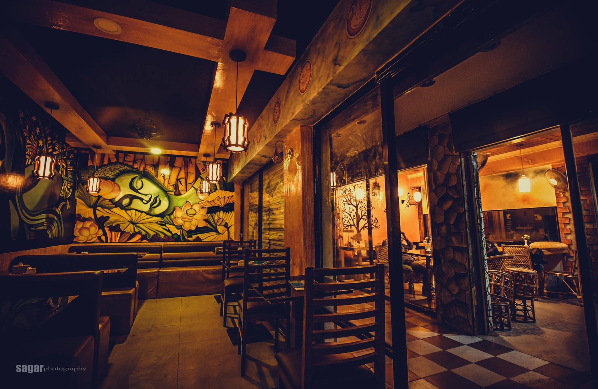 Everest Coffee House