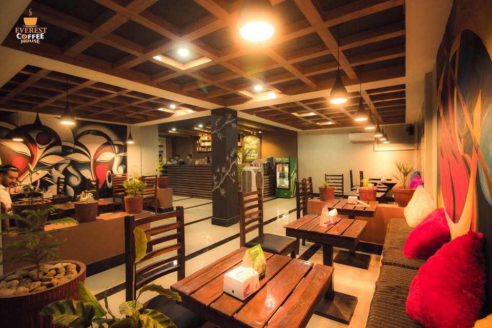 Everest Coffee House