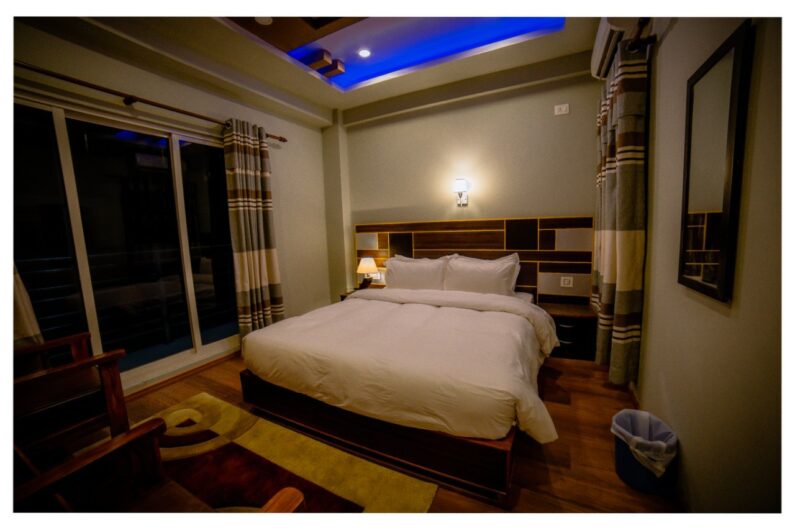 MT. Everest Hotel