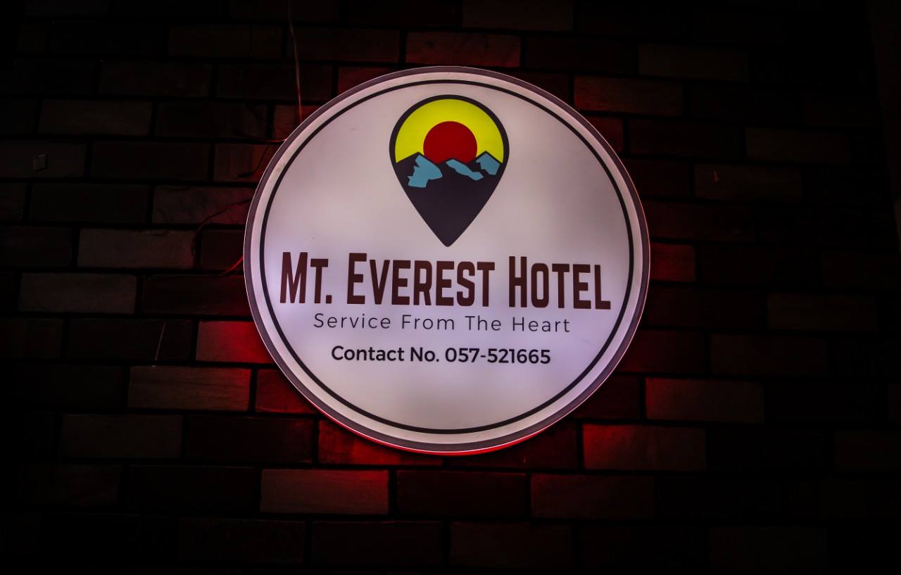 MT. Everest Hotel