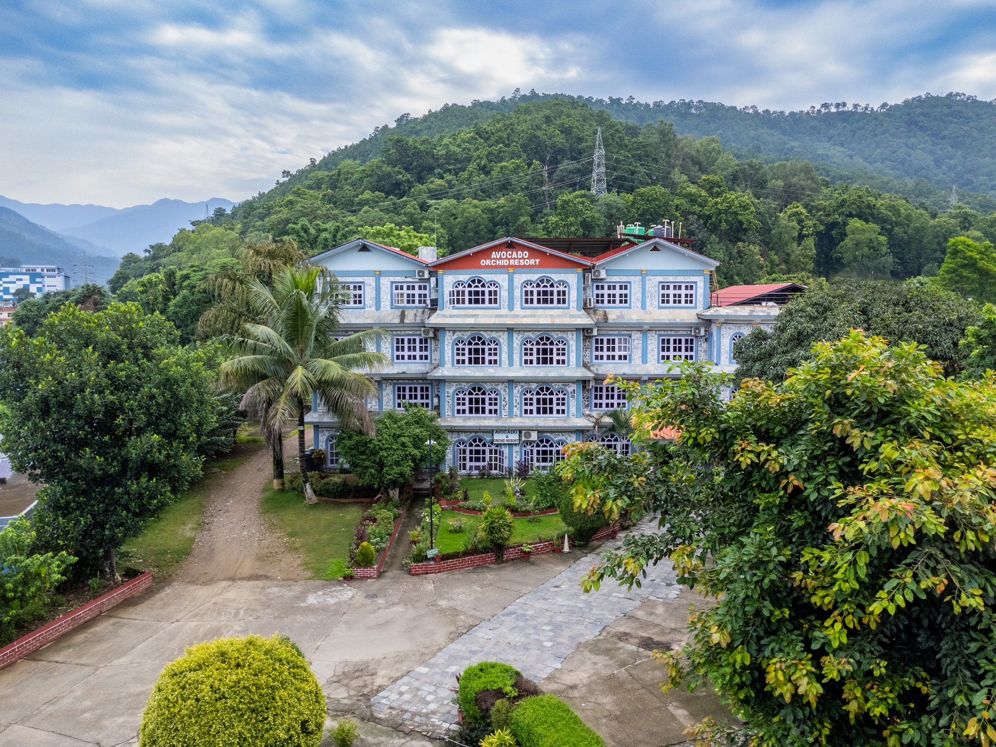 Avocado & Orchid Resort