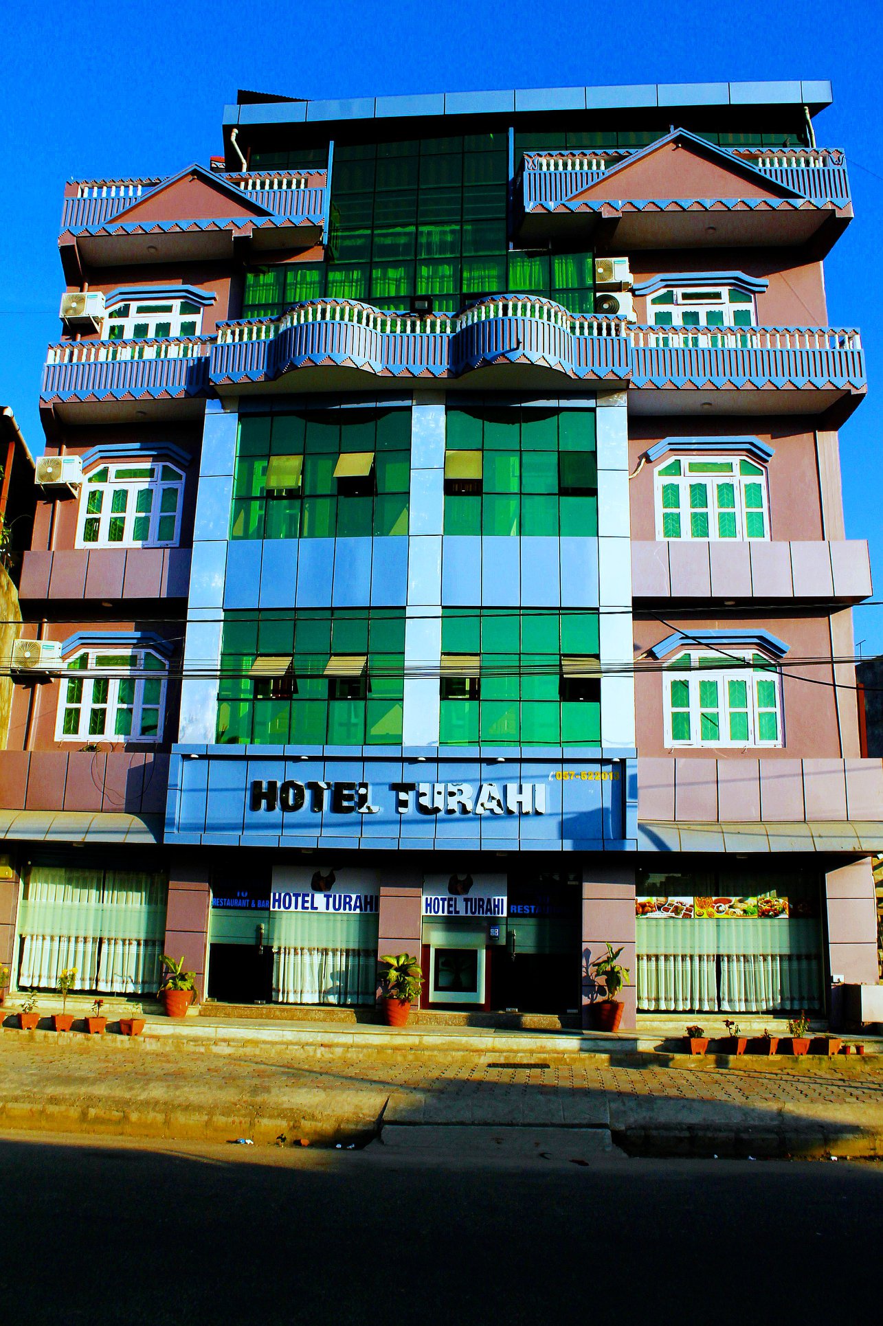 Hotel Turahi
