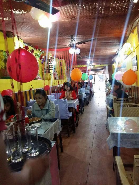 Universal Food Plaza